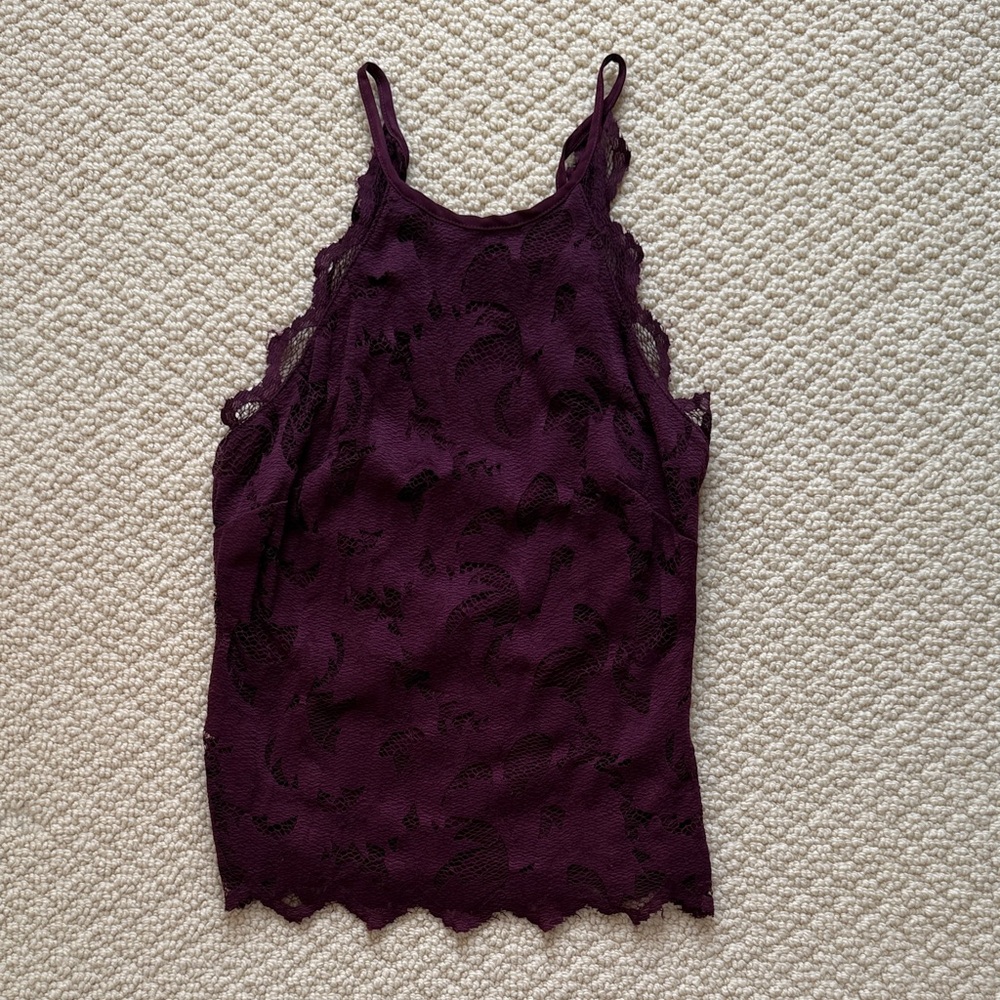 H&M - Elegant Lace Burgundy Women's Top